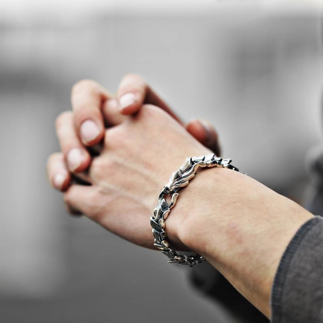 мужской браслет в виде дракона