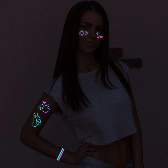 татуювання наклейки, що світяться