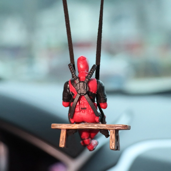 підвісна фігурка в авто deadpool