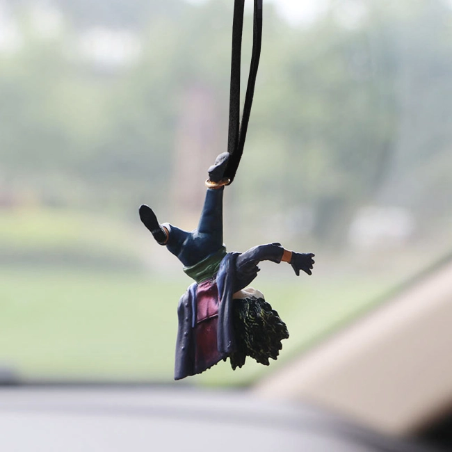 подвесная фигурка джокер для автомобиля