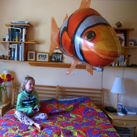 летающая рыба на радиоуправлении