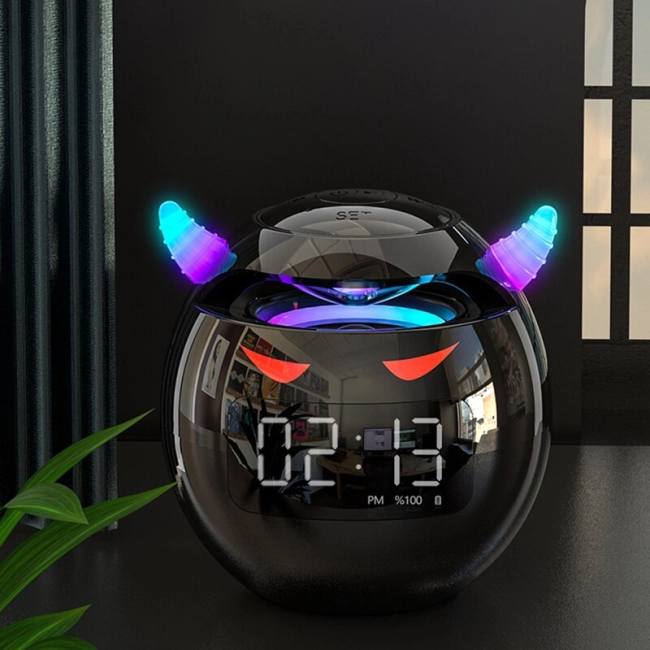 настольные часы с колонкой