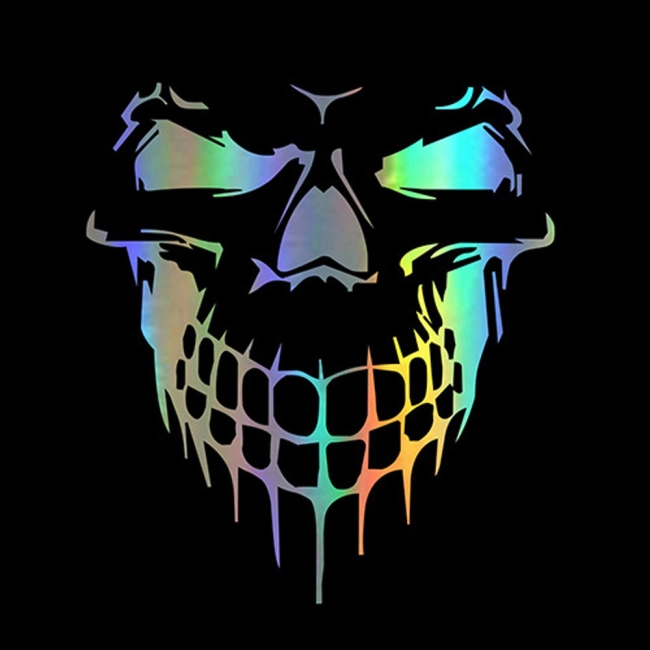 наклейка на машину череп