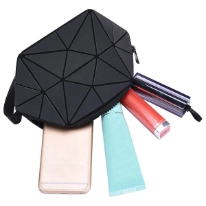 дорожная женская косметичка