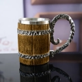 кухоль у вигляді бочки з ручкою