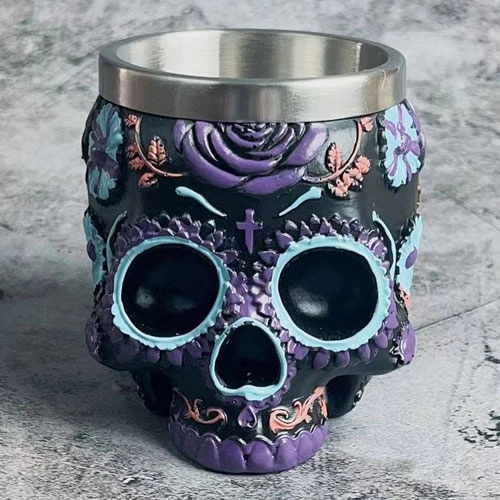 чарка з черепом