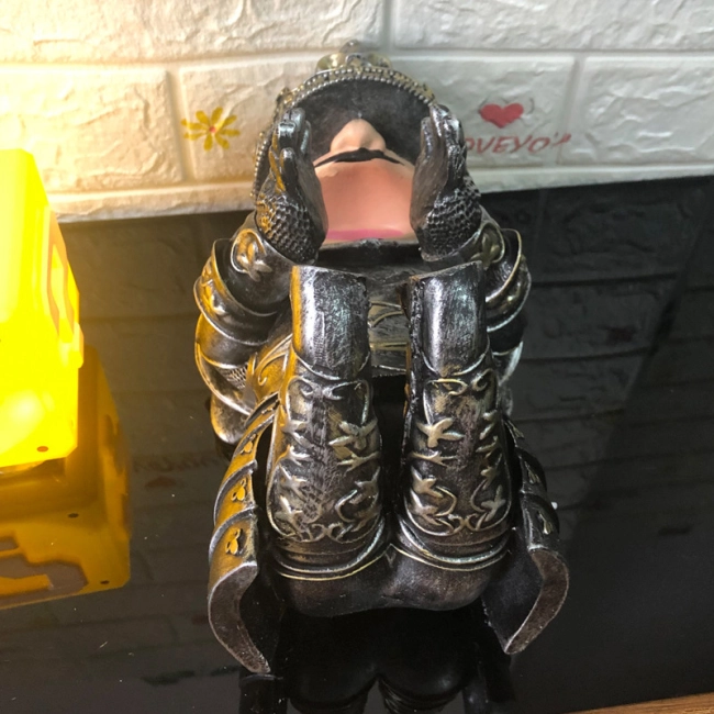 підставка для пляшки лицар