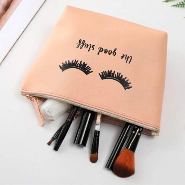 жіноча сумочка для косметики