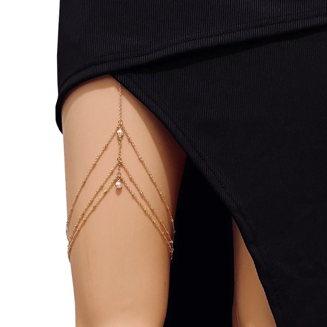 жіноча прикраса на ногу