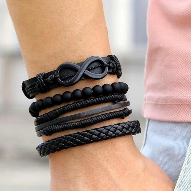 набір чоловічих браслетів