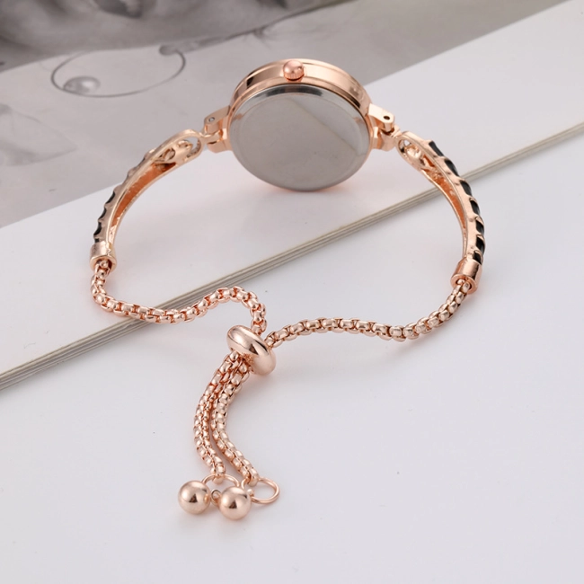 жіночий годинник з тонким браслетом