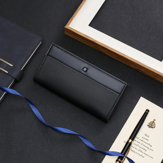 мужской кошелек для документов и денег