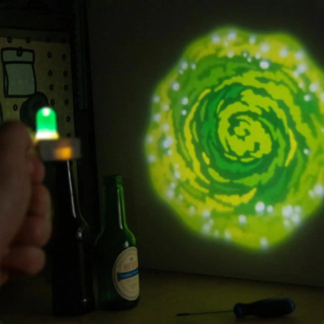 брелок в виде портальной пушки