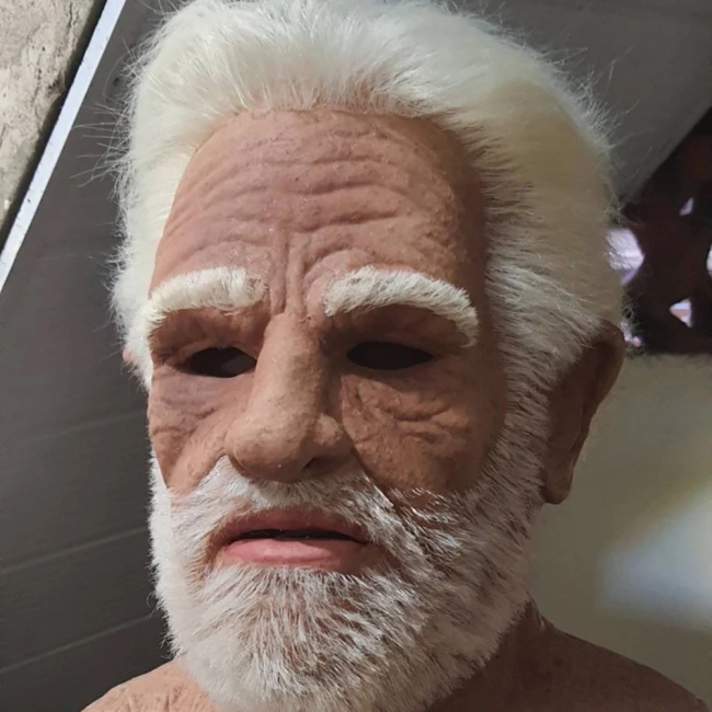 маска старый человек