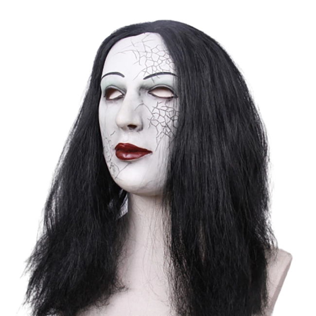 маска дівчини привид