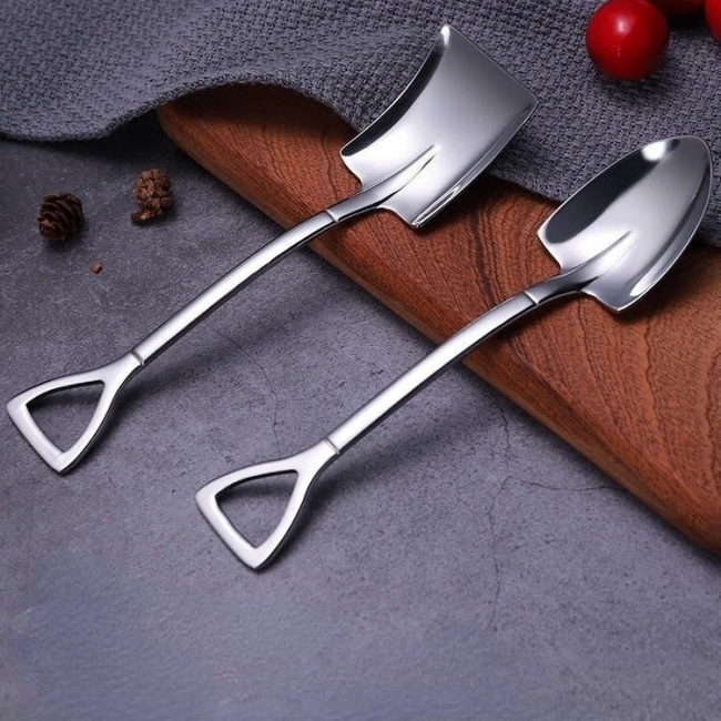 десертні ложки лопати