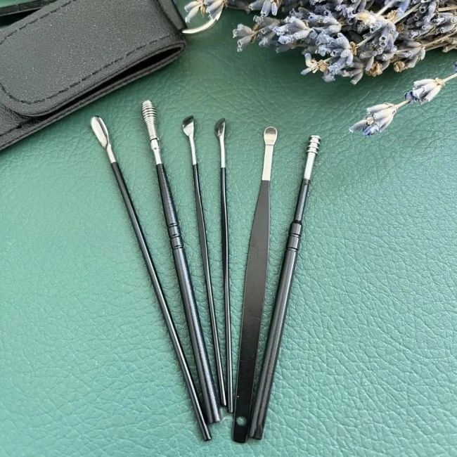 інструменти для чищення вушної сірки