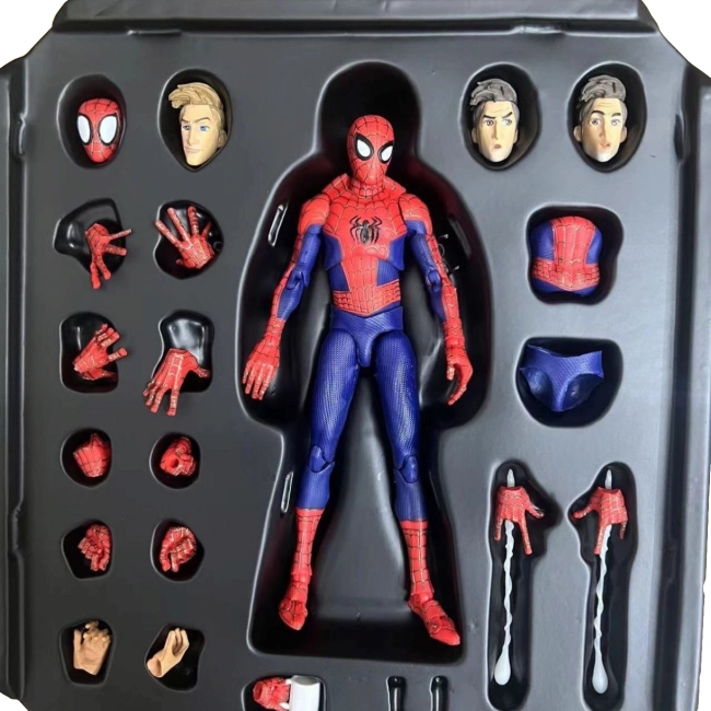 фігурка людина-павук з деталями