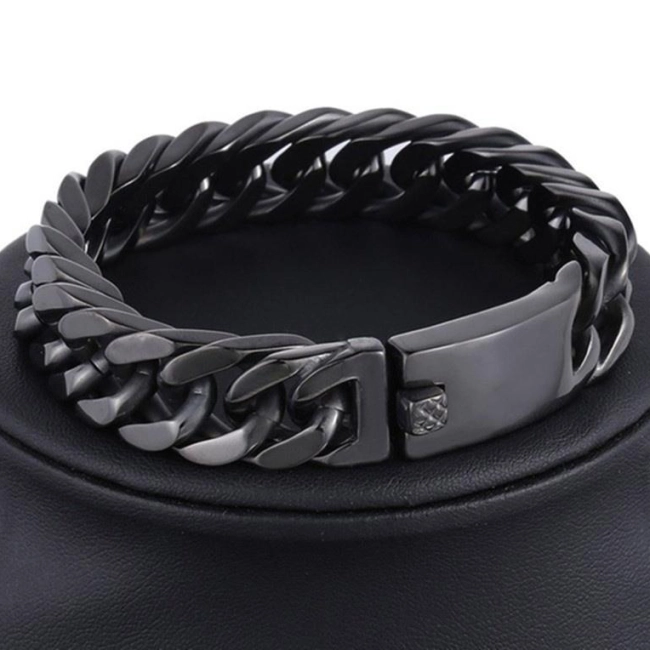 Мужское украшение на руку