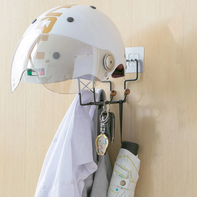 Вешалка с креплением на стену