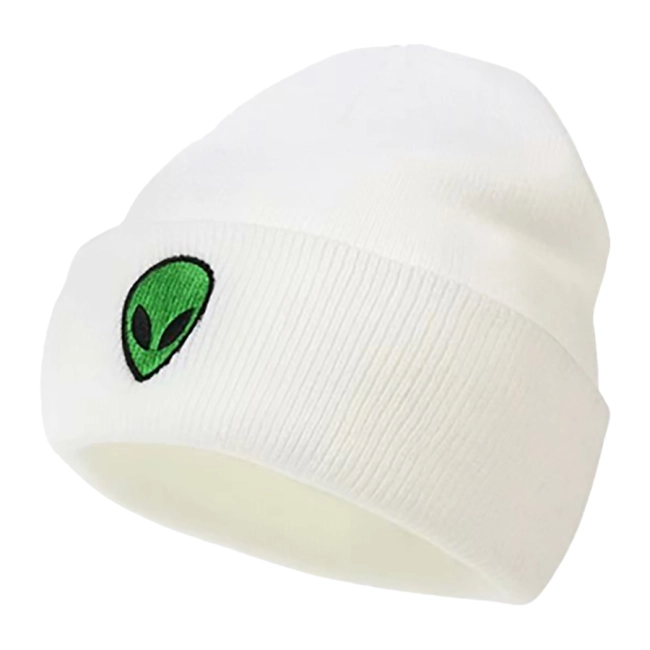 шапка с вышивкой