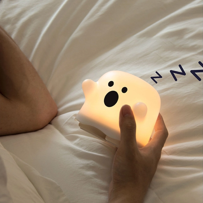 настільний світильник у формі привида