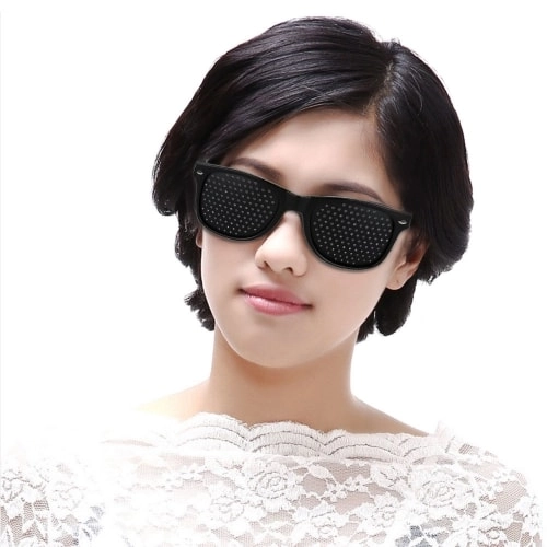 перфорированные очки для улучшения зрения