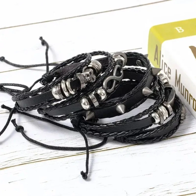 набор мужских браслетов