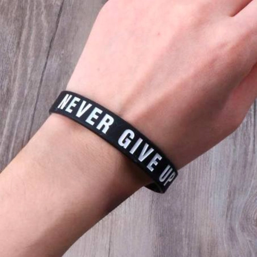 Браслет з написом