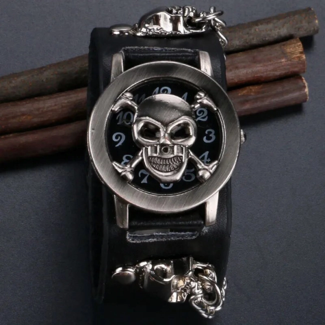 часы с черепом на руку