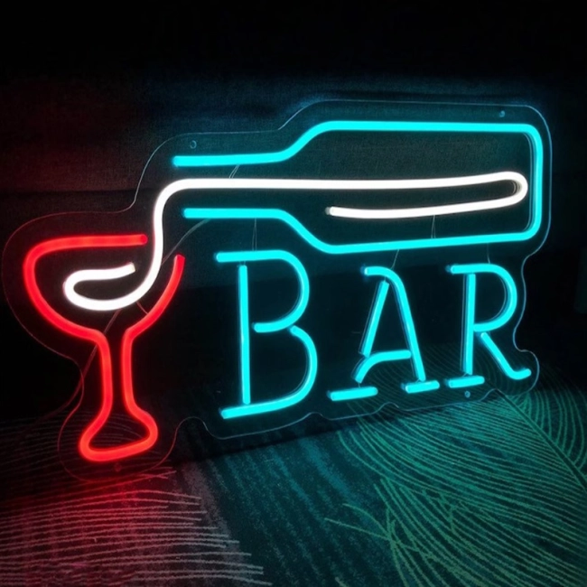 неонова вивіска в бар