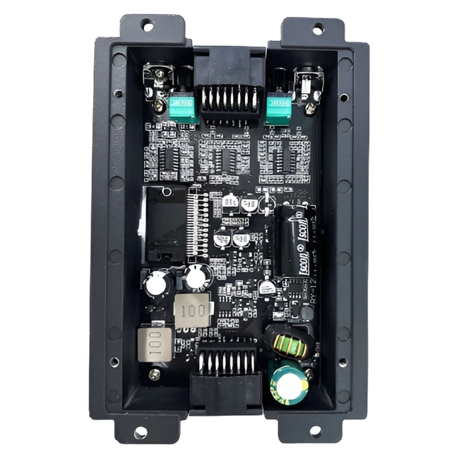 Усилитель звука в автомобиль