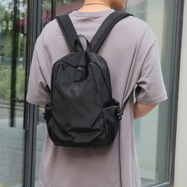 Маленький чоловічий рюкзак