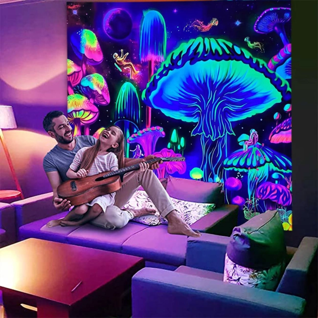 гобелен с грибами