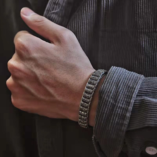 браслет с иероглифами для мужчин