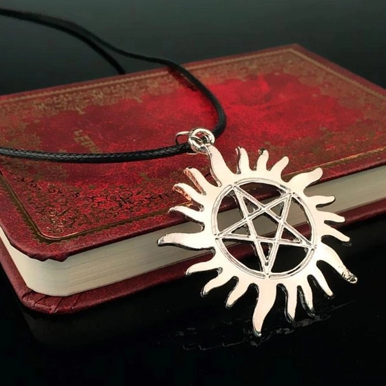 Подвеска из сериала сверхъестественное