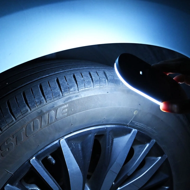 Светильник в салон машины