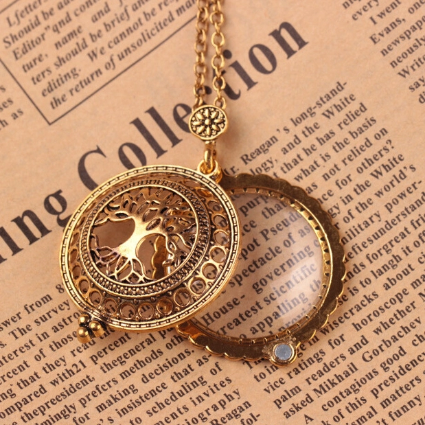 Ожерелье с лупой