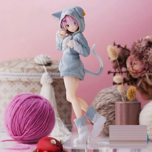 Аниме фигурка девушки