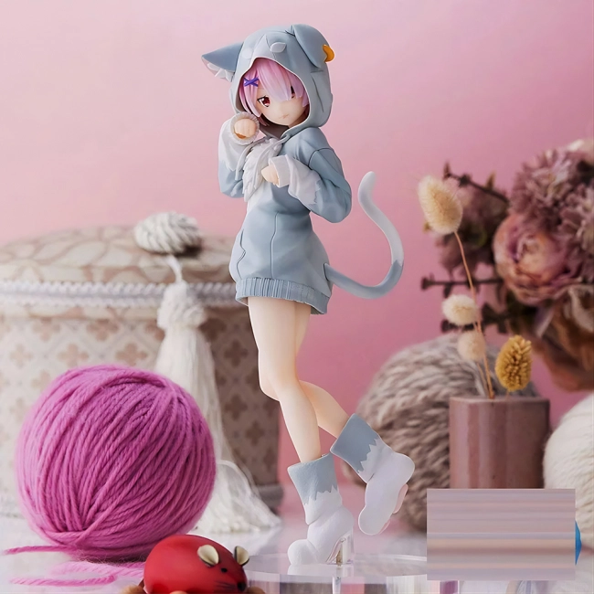 Аниме фигурка девушки