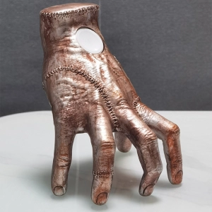 подставка для часов рука