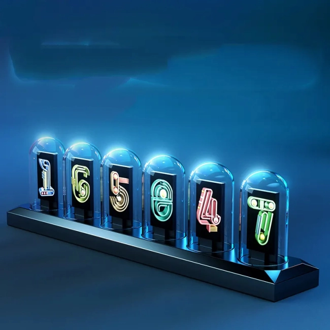 часы на лампах с дисплеями