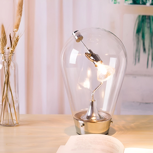 Лампа в виде лампочки