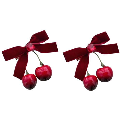 Заколки с вишнями