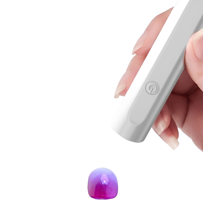 Маленькая лампа для сушки гель лака