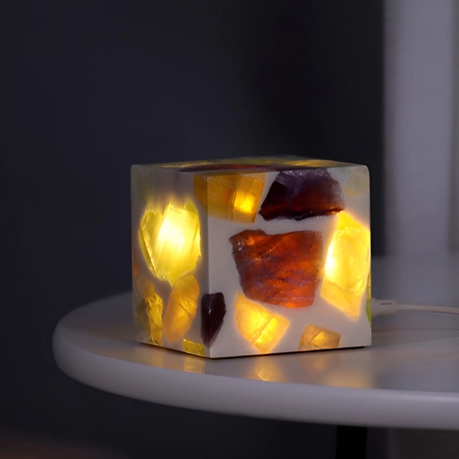 Нічник з кристалами