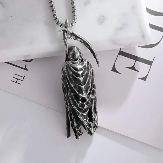 кулон у вигляді смерті