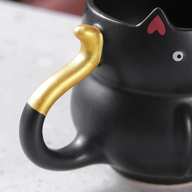 кружка в форме кошки