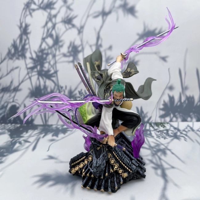 фігурка із Зоро Ророноа