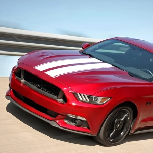 полосы на капот машины